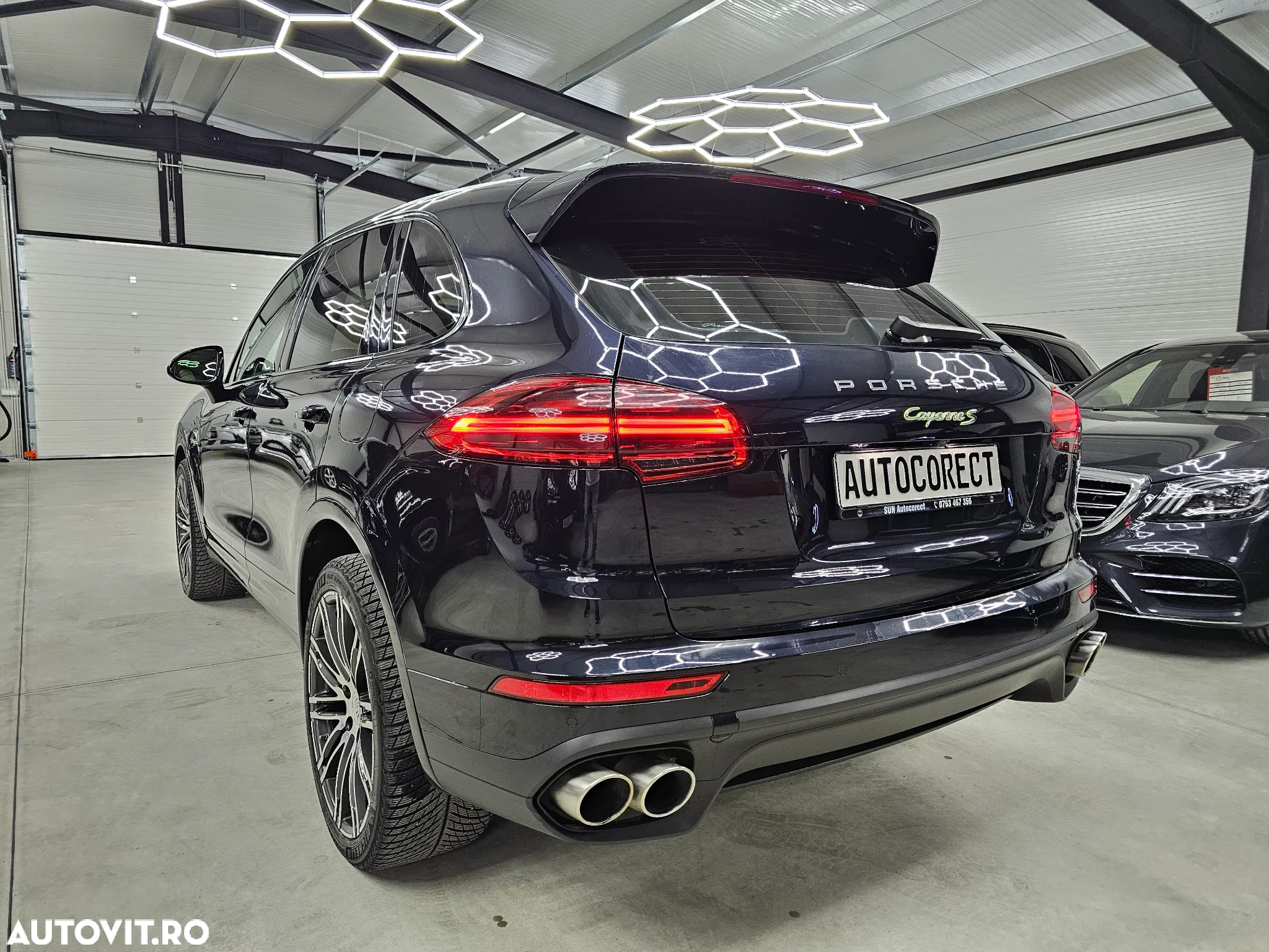 Porsche Cayenne S Hybrid Tiptronic S - 5