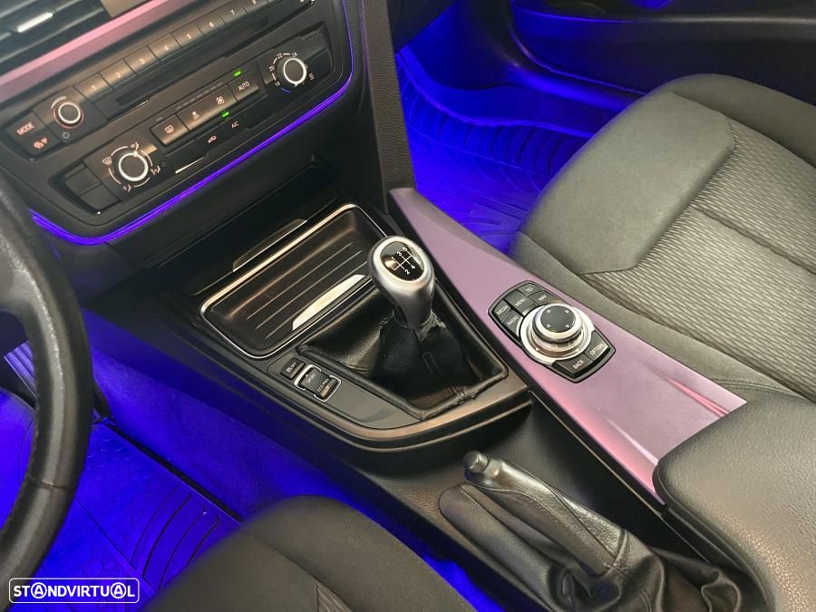 BMW 320 d Touring ED Advantage - 12