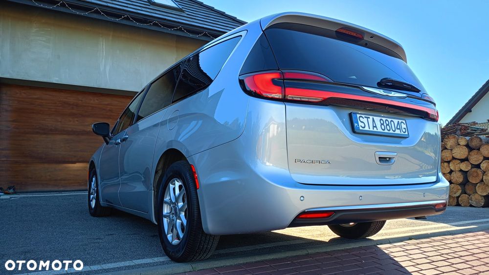 Chrysler Pacifica - 7