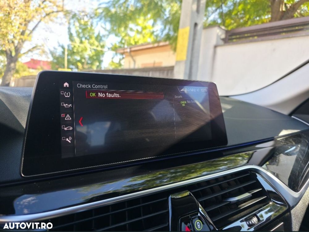 BMW Seria 5 520i Aut. Sport Line - 8