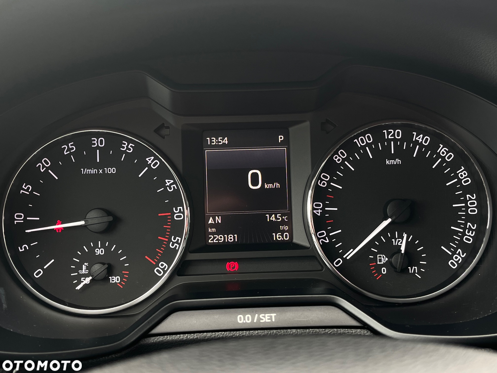 Skoda Octavia 2.0 TDI (Green tec) DSG L&K - 9