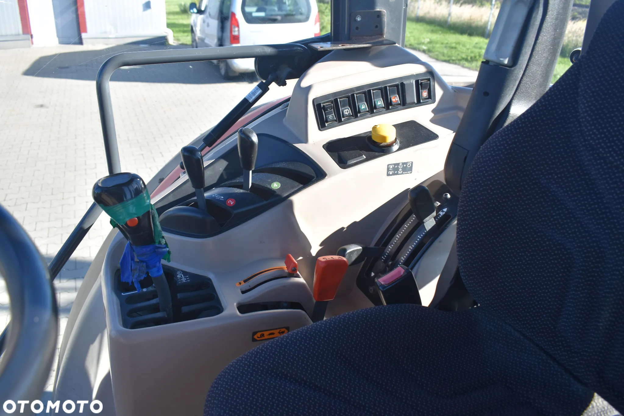 Kubota M9960 - 18