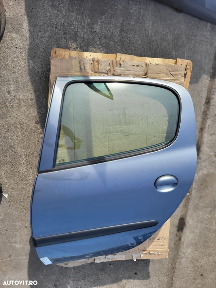 Vindem usa stanga spate Peugeot 206 Plus - 2