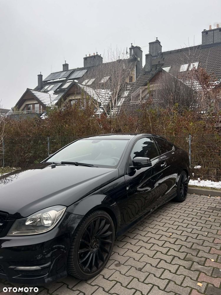 Mercedes-Benz Klasa C 220 CDI DPF (BlueEFFICIENCY) - 3