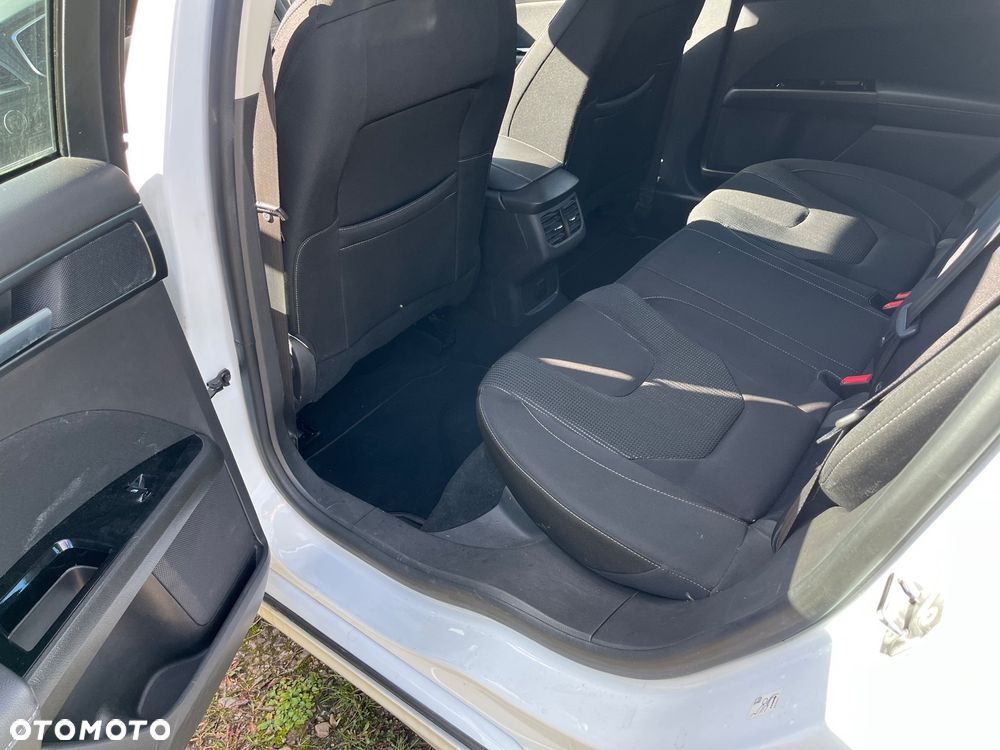 Ford Mondeo 2.0 EcoBlue Titanium - 13