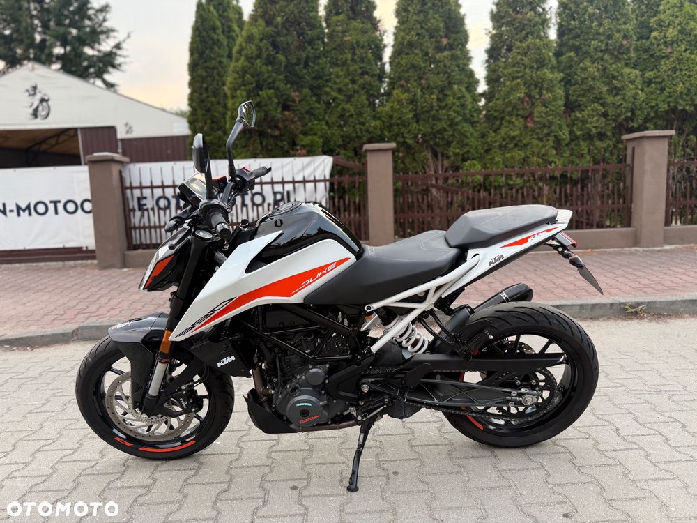 KTM Duke 390 - 18