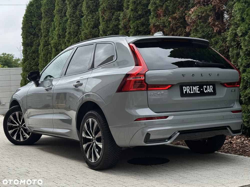 Volvo XC 60 B4 D AWD Plus Dark - 10