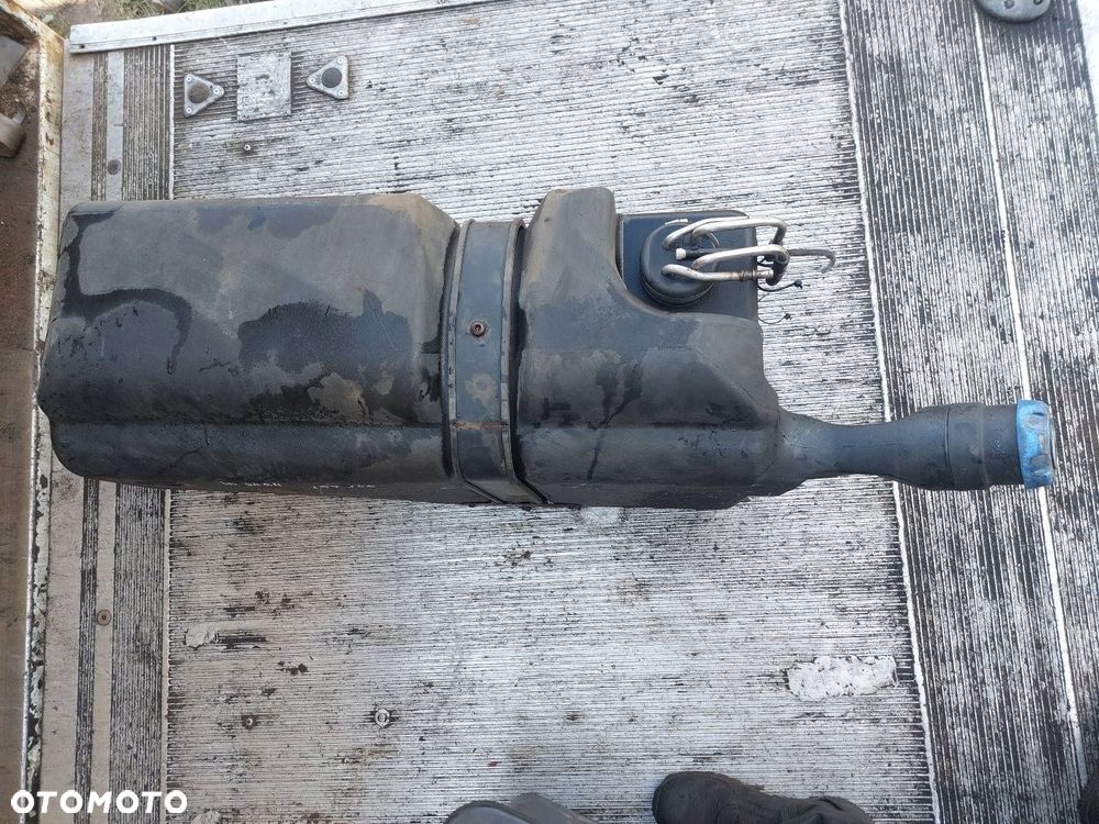 ZBIORNIK BAK ADBLUE RENAULT MAGNUM 460 DXi EURO 5 - 1