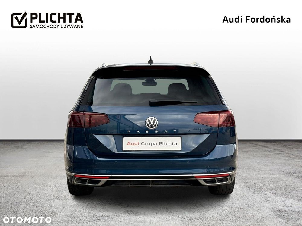 Volkswagen Passat - 4