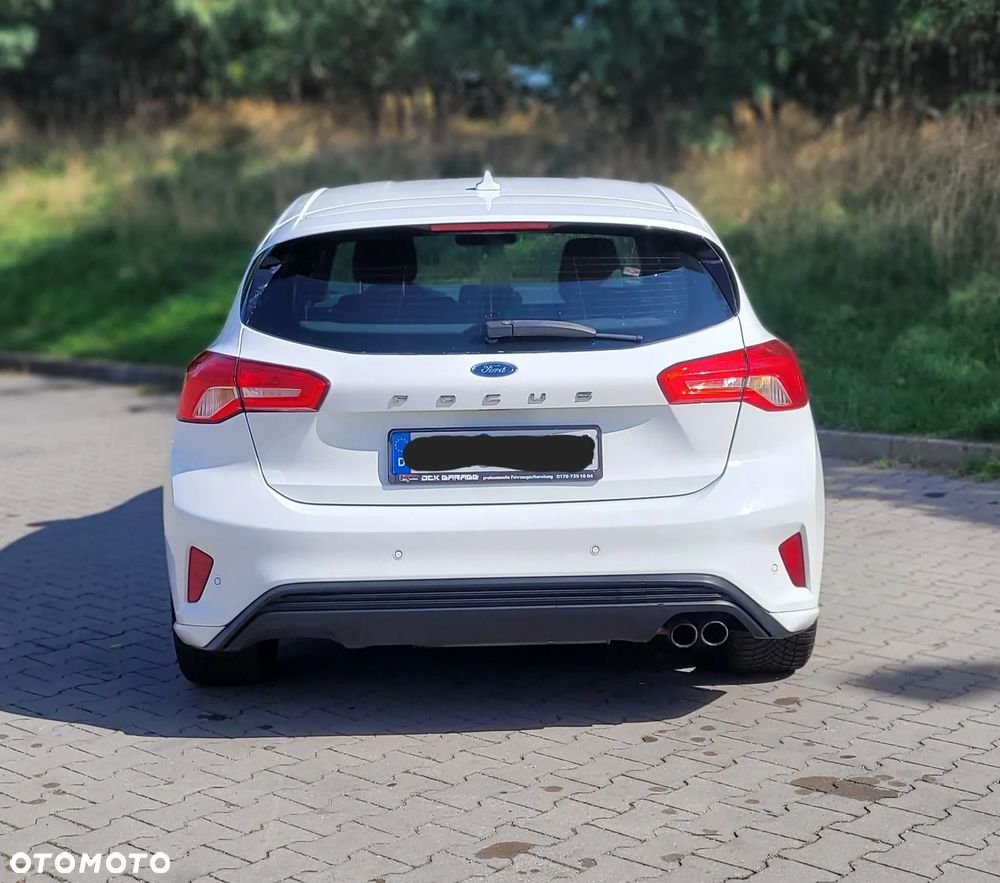 Ford Focus - 8