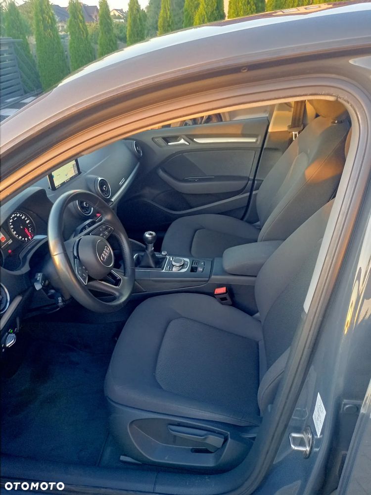 Audi A3 Sportback 1.6 TDI - 14
