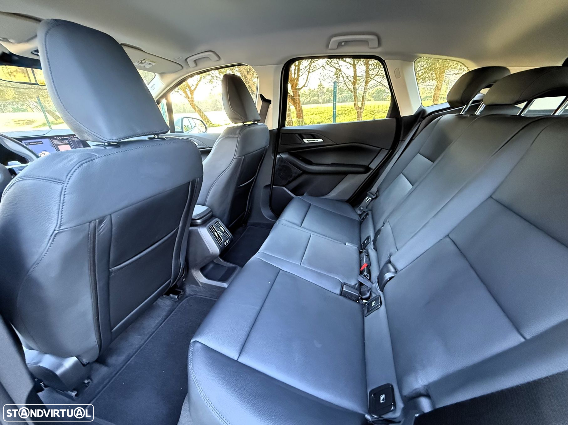 BMW 225xe Active Tourer - 29