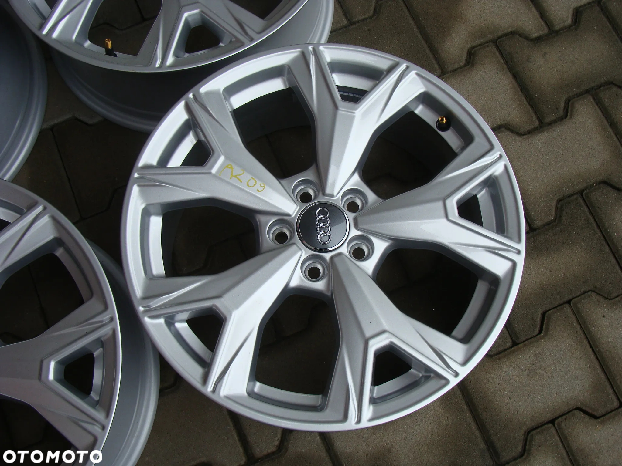 a209 5x100 Audi A1 Q1 A2 A3 8L TT 8N 7jx17 - 3