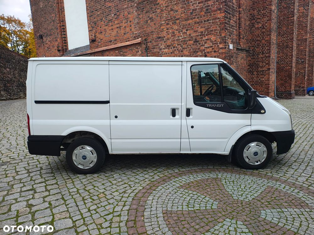 Ford Transit - 25