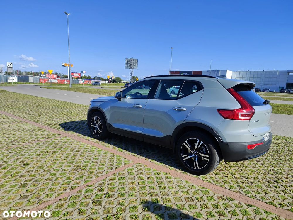 Volvo XC 40 B3 Plus Dark - 5