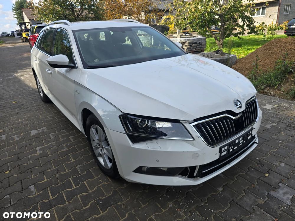 Skoda Superb 1.6 TDI Ambition - 2