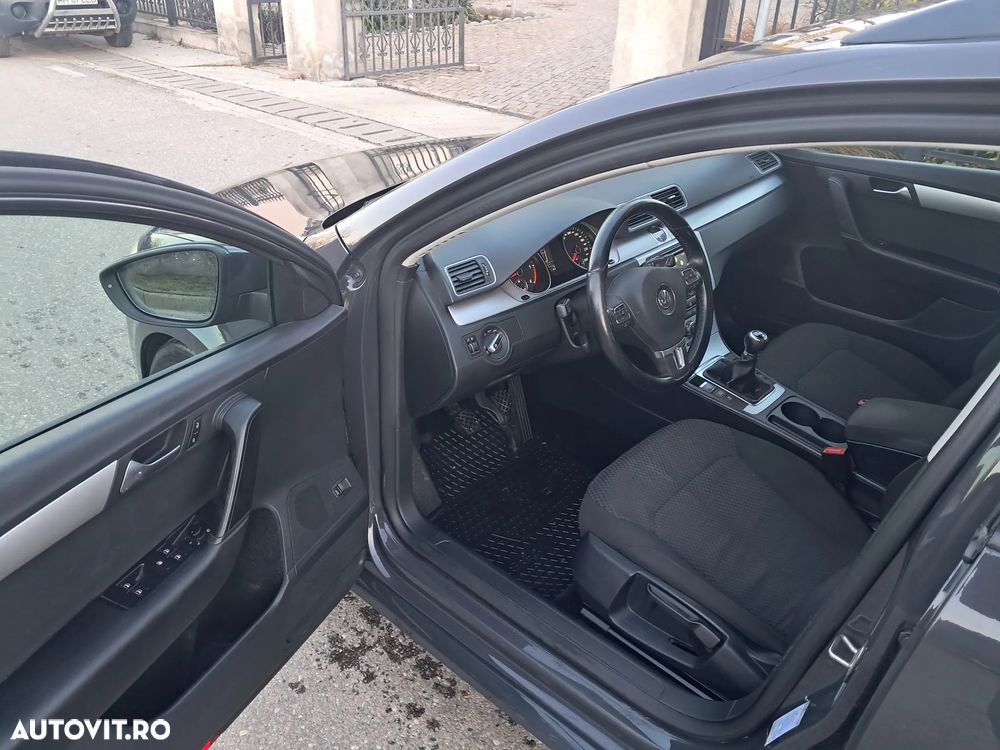 Volkswagen Passat Variant 1.6 TDI BlueMotion Technology Highline - 8