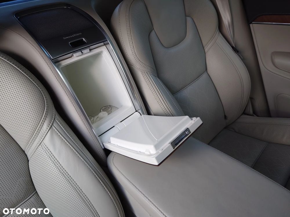 Volvo XC 90 T8 AWD Plug-In Hybrid Excellence - 14