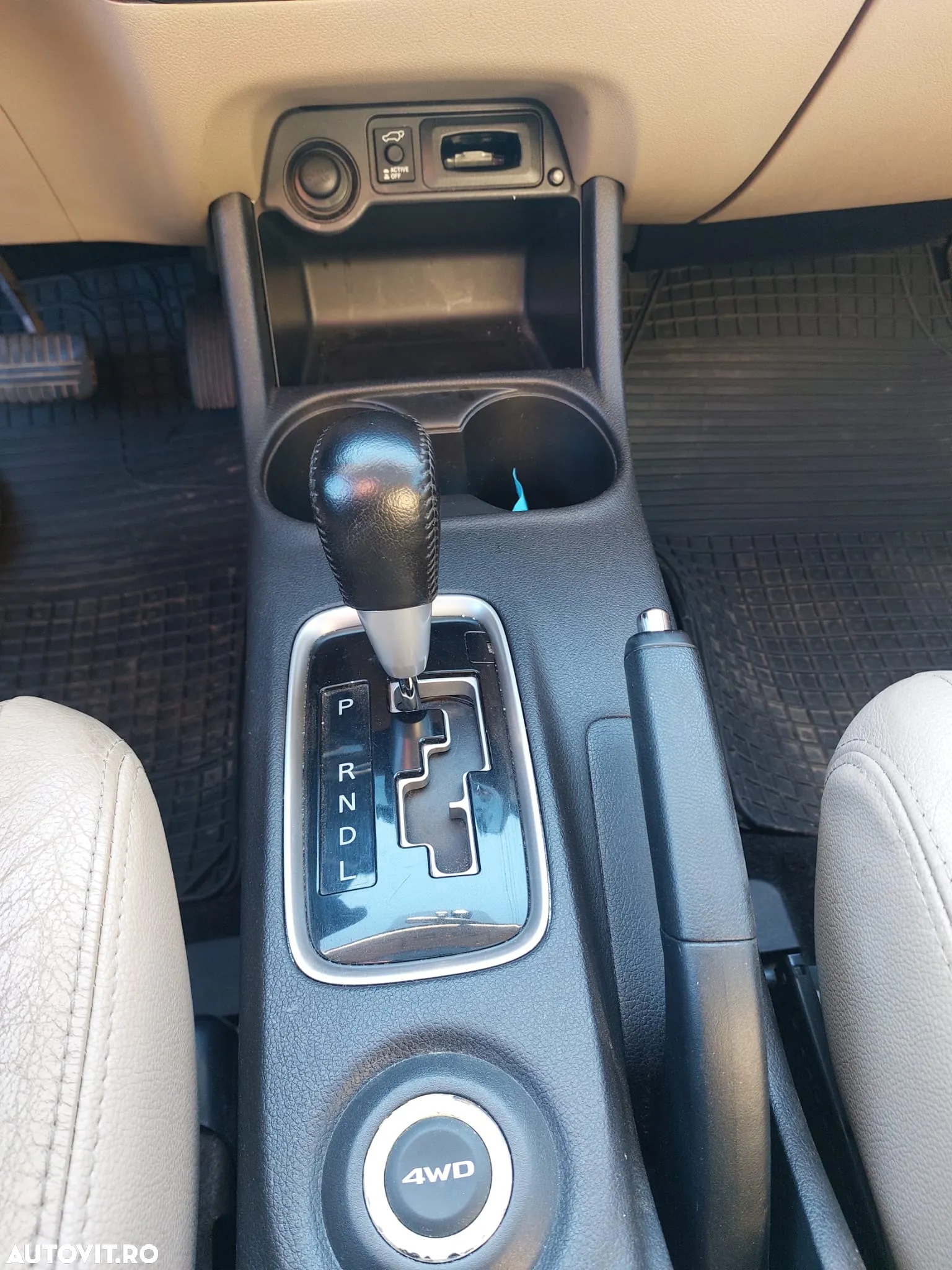 Mitsubishi Outlander 2.2L DI-D 6AT 4WD Intense+ A04 - 21