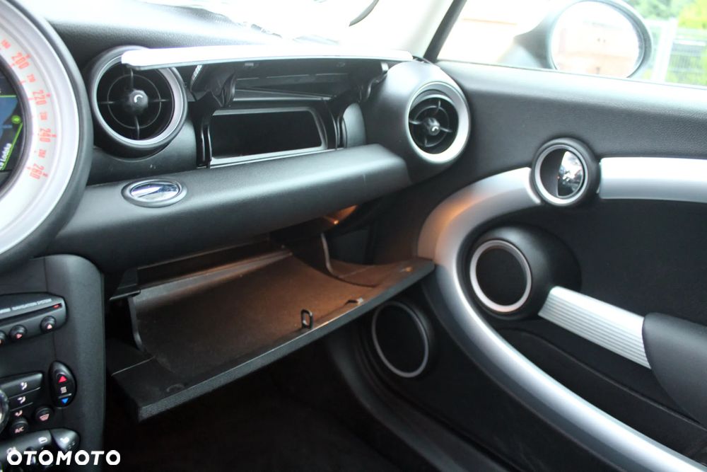 MINI Clubman Cooper D Soho - 20