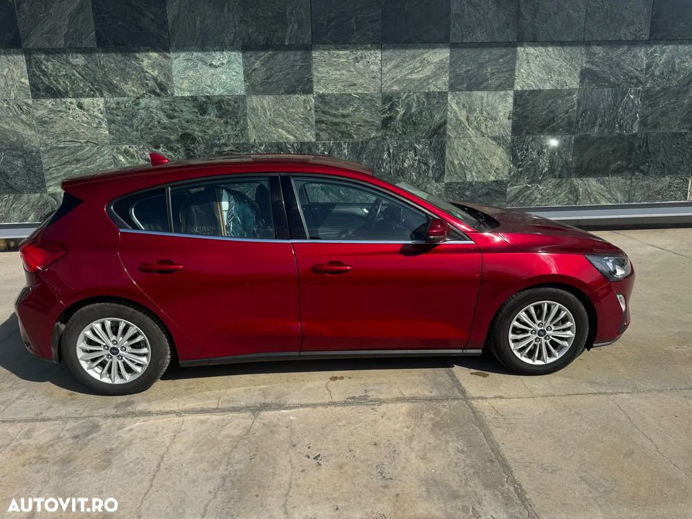 Ford Focus - 9