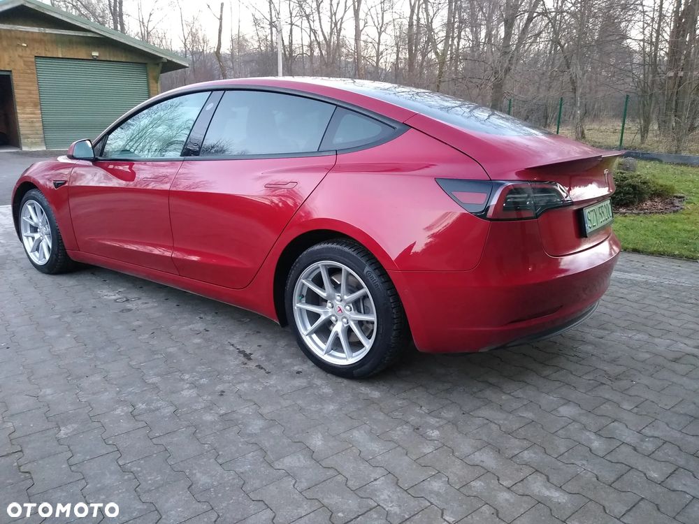 Tesla Model 3 Standard Range Plus - 3