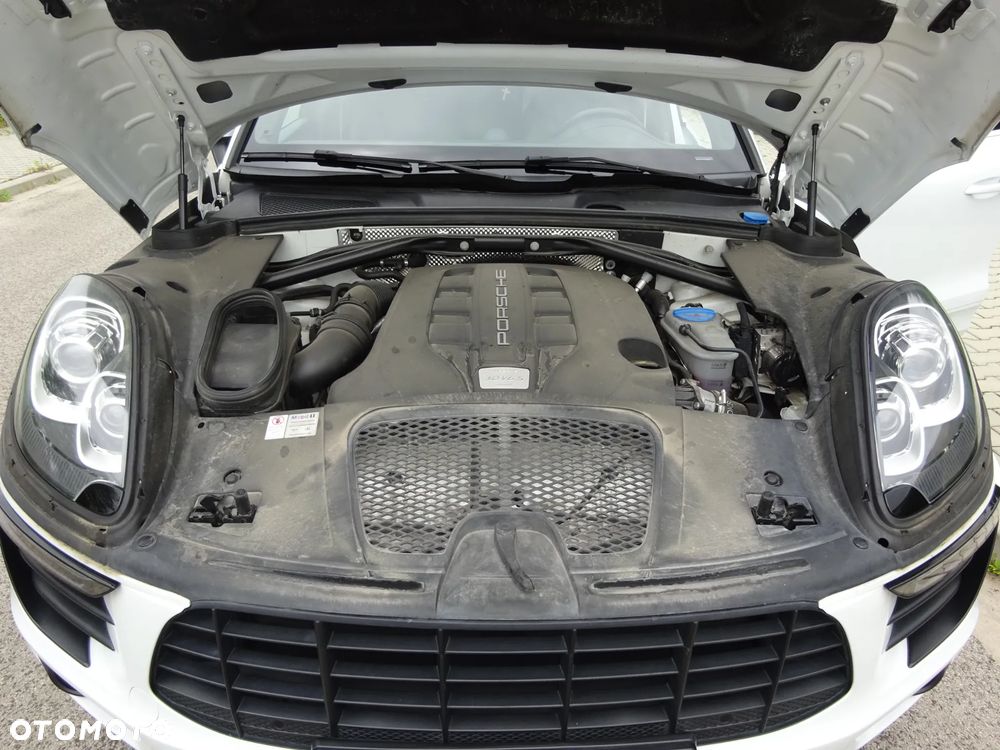 Porsche Macan - 28