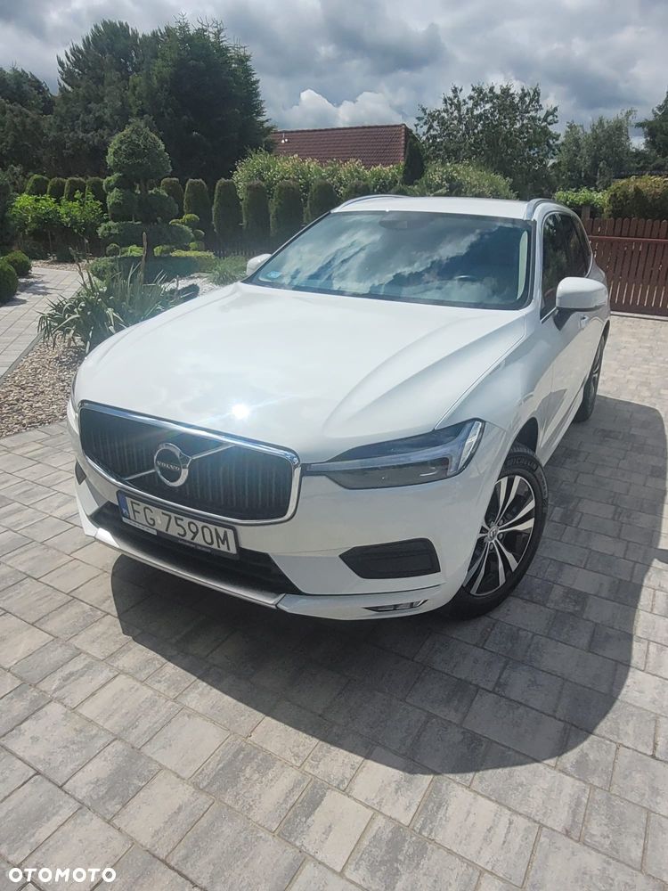 Volvo XC 60 B4 B Momentum Pro - 4