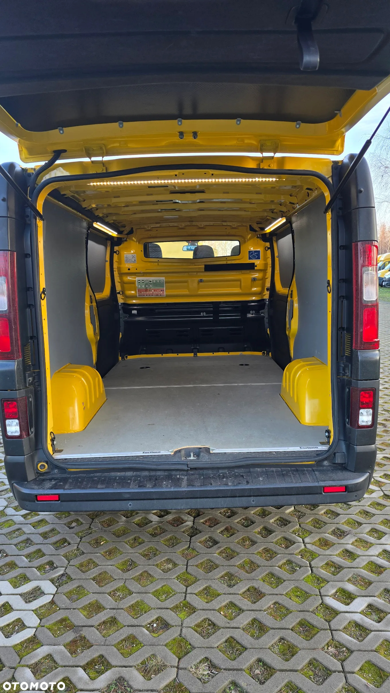 Renault TRAFIC 2.0 CDTI , - 11