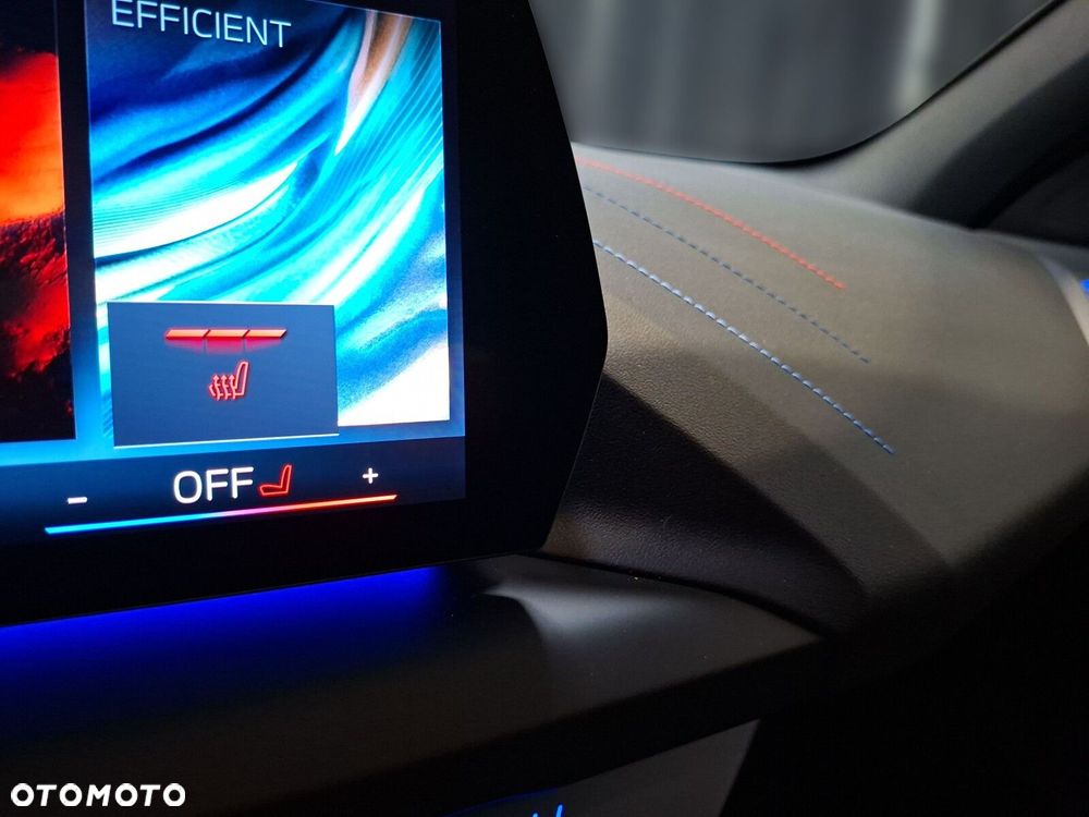 BMW Seria 1 120 mHEV - 26