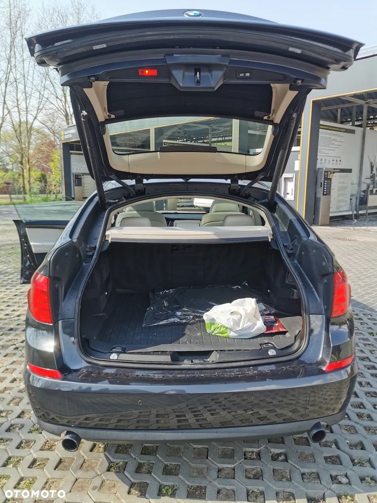 BMW Seria 5 535i Touring Luxury Line - 17