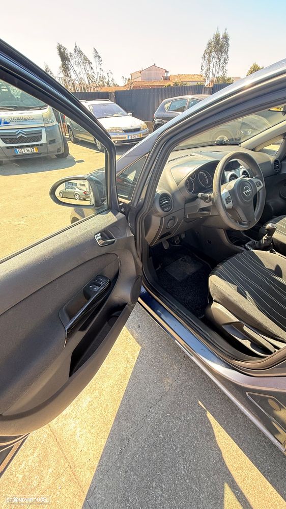 Opel Corsa 1.2 Enjoy - 9