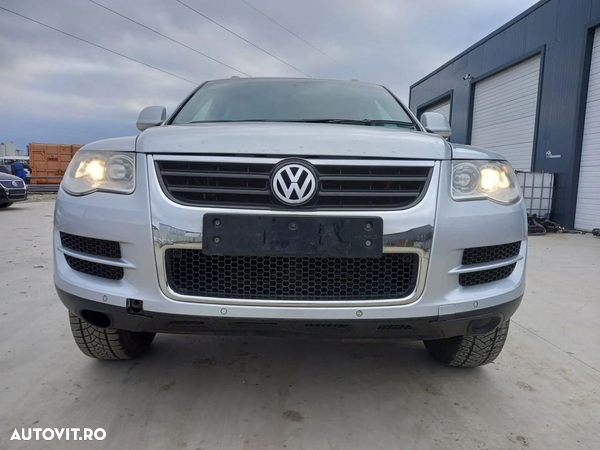 Dezmembrari / Dezmembrez Volkswagen Touareg 3.0 BKS V6 TDI cut. JXX cul. LA7W