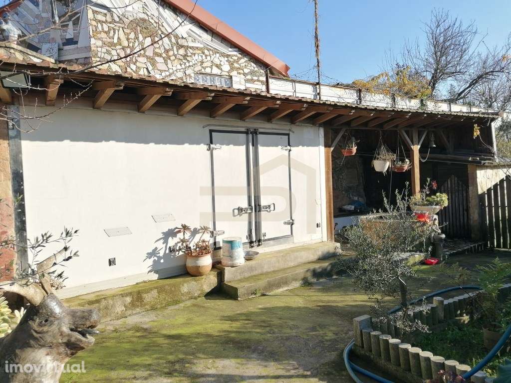 Terreno com 2.430 m² e Ruína em Ribeirão - Grande imagem: 5/20