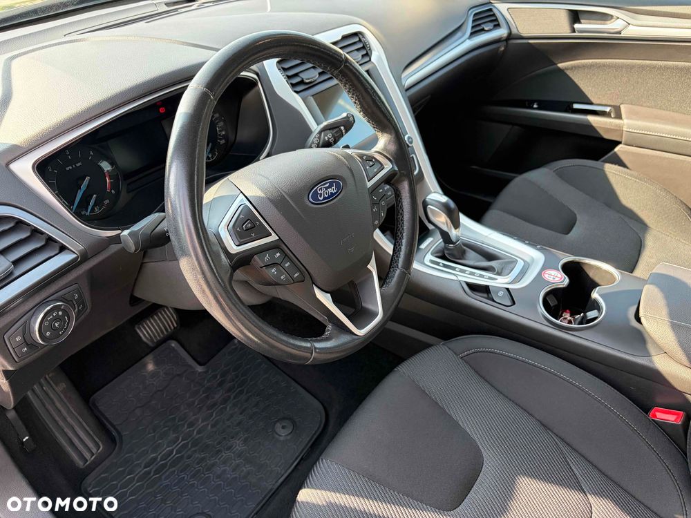 Ford Mondeo ver-2-0-tdci-start--stopp-powershift--aut-trend - 9