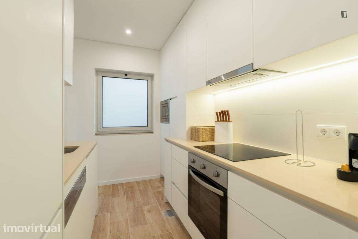 Apartamento com 2 quartos - localizado em Paranhos Porto - Grande imagem: 3/38