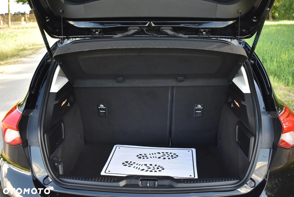 Ford Focus 1.0 EcoBoost Titanium X - 23