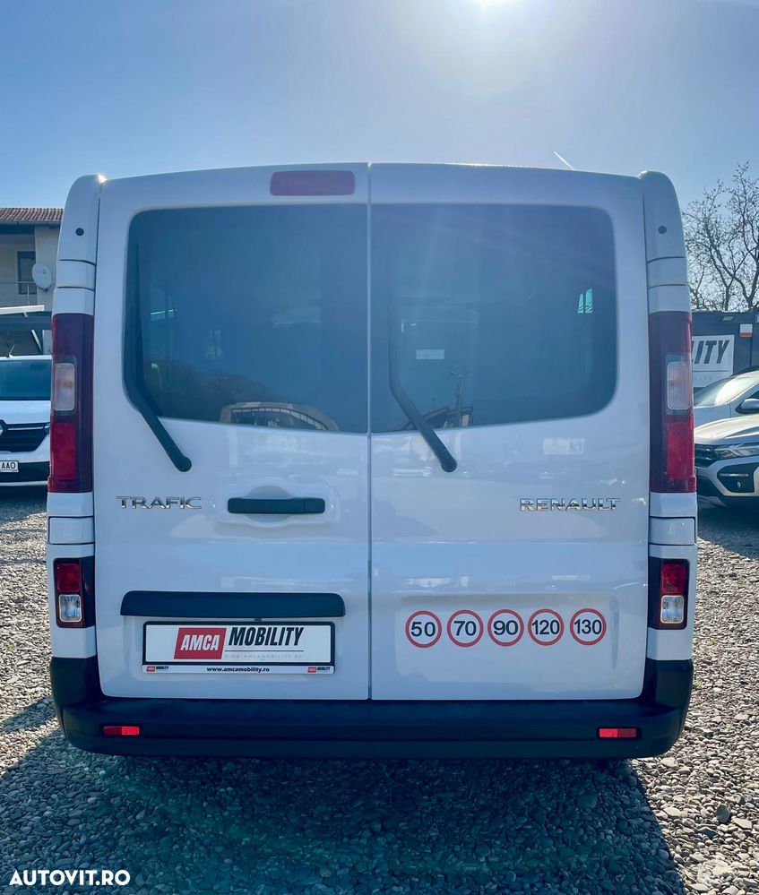 Renault Trafic 2.0 Blue dCi 110 S&S L2 8+1 Life - 5
