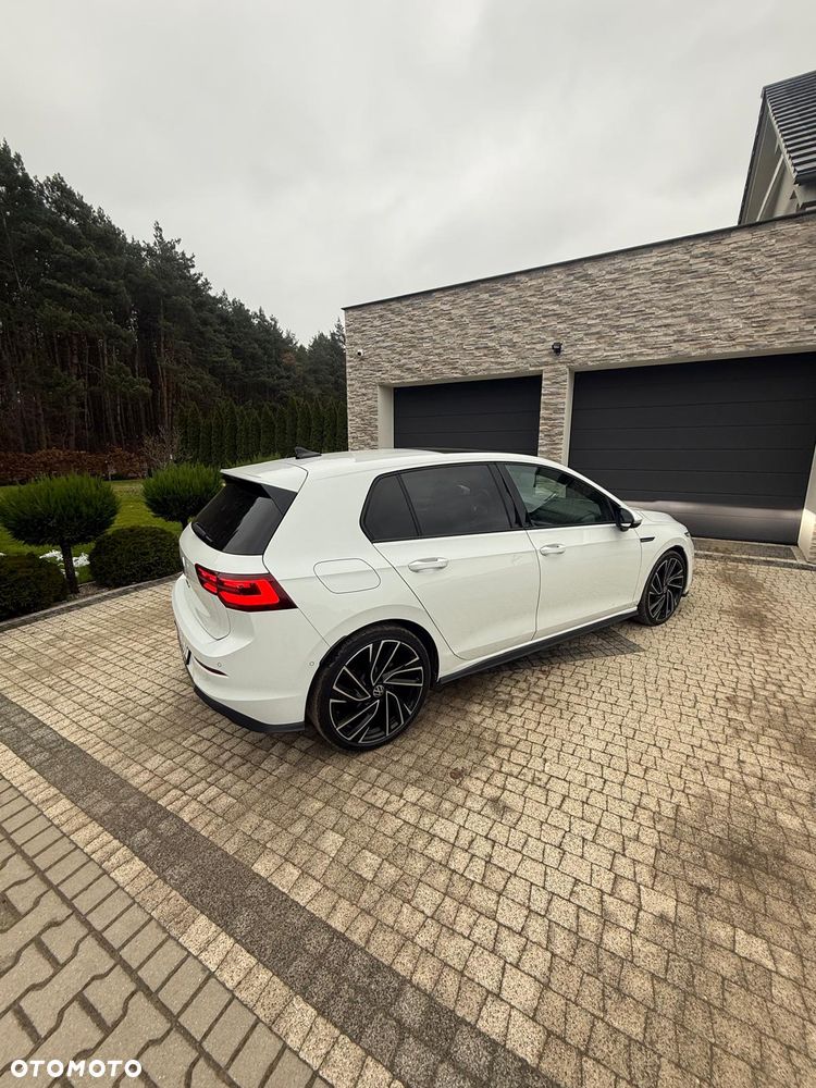 Volkswagen Golf - 10