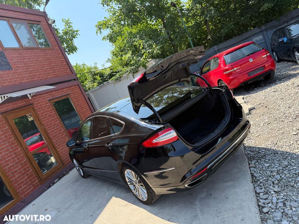 Ford Mondeo Vignale 2.0 Hybrid - 36