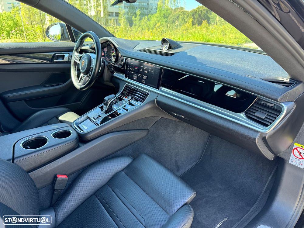 Porsche Panamera 4 E-Hybrid - 19