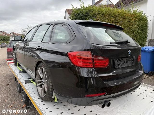 BMW Seria 3 335d xDrive - 12