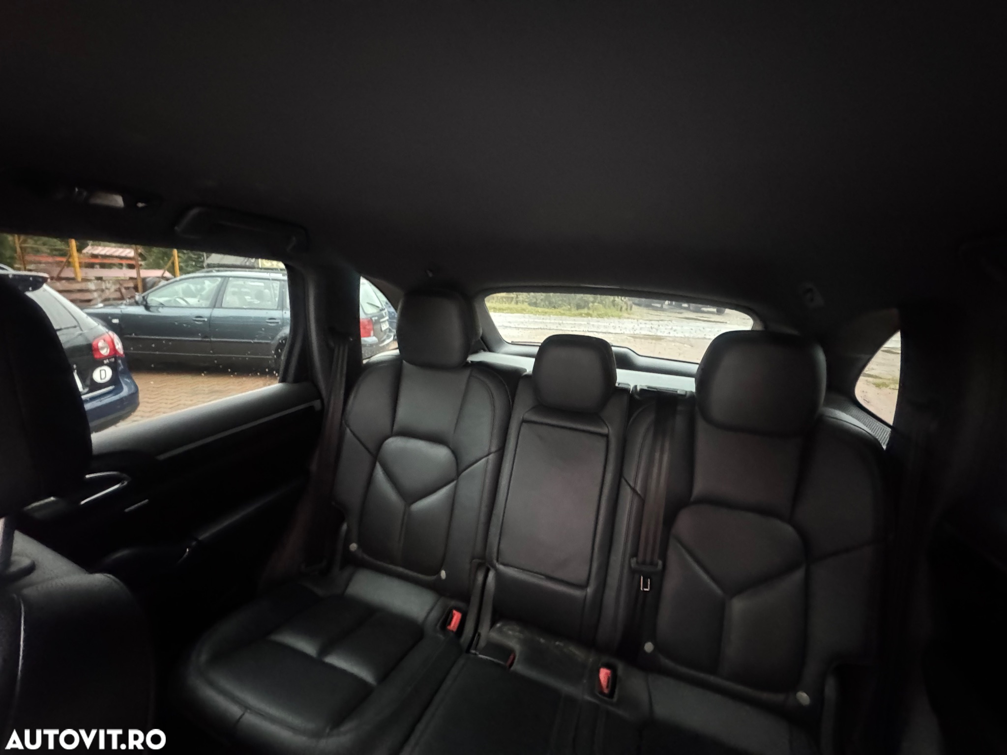 Porsche Cayenne 3.0 L - 13