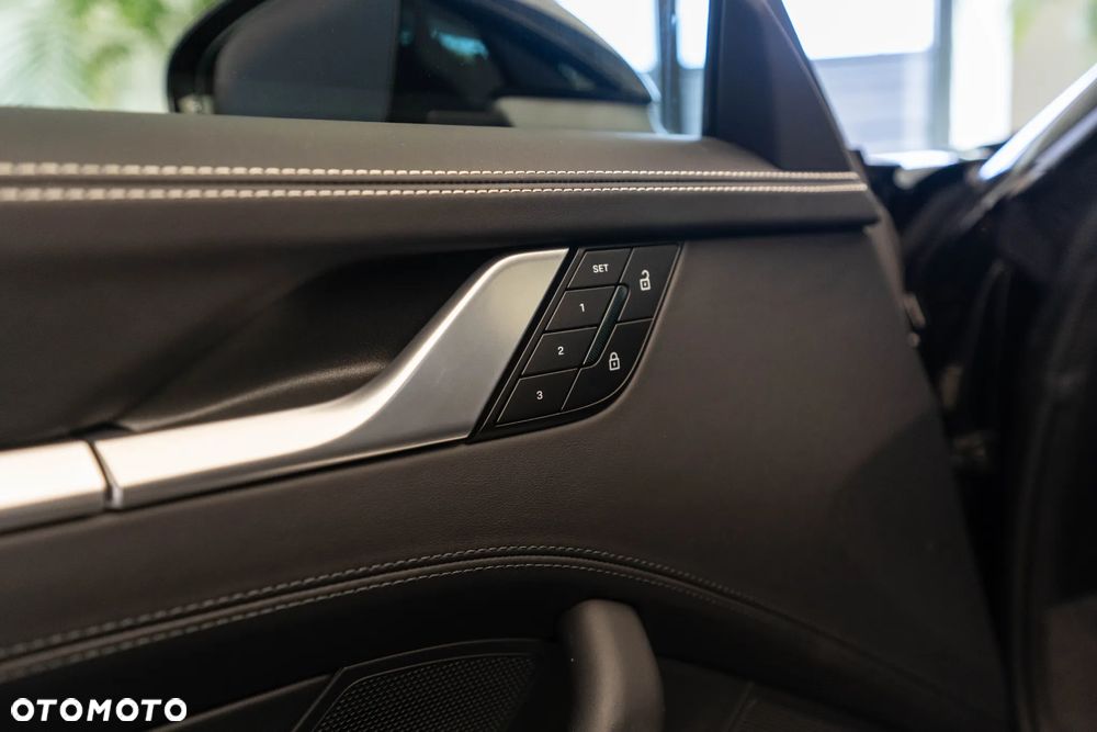 Porsche 911 Targa 4S - 17