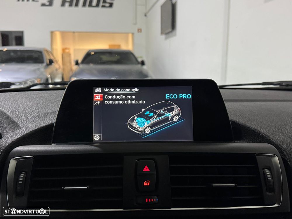 BMW 118 d Pack M - 31