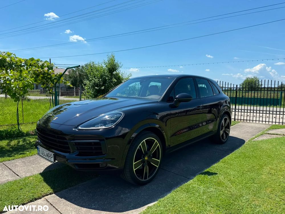 Porsche Cayenne Standard - 1