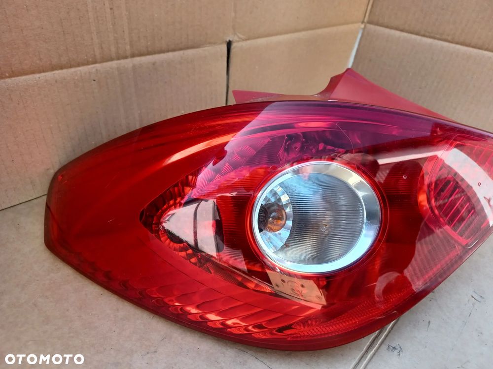 LAMPA TYLNA LEWA CORSA D 3D 13186350 - 4