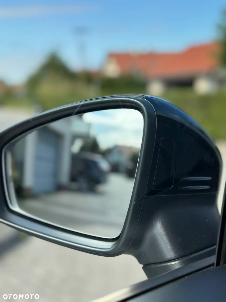 Volkswagen Tiguan - 20