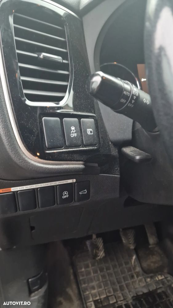 Mitsubishi Outlander 2.2 Litre DI-D AWD Instyle - 8