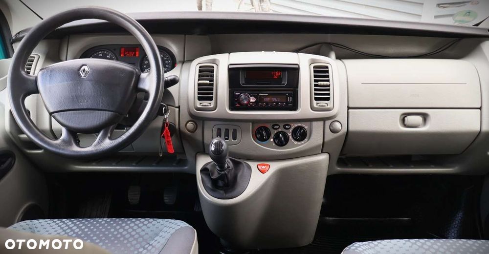 Renault Trafic - 22
